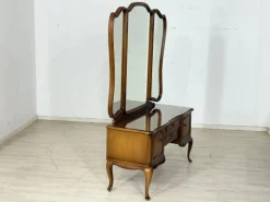 Chippendale Frisiertisch aus Holz