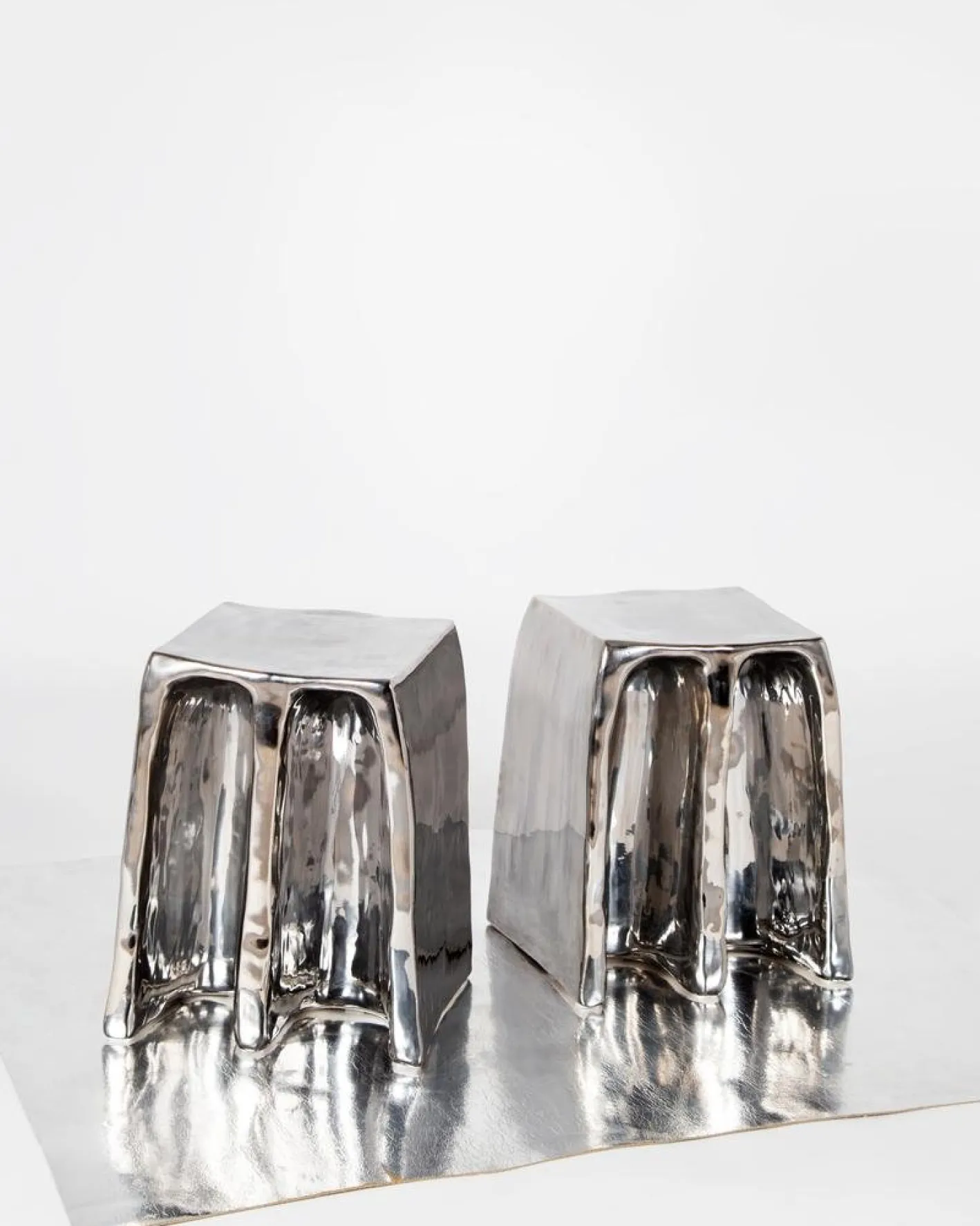 Chouchou Hocker in Silber von Lorenzo Zanovello für Pulpo