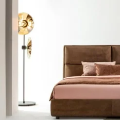 Cometa Stehlampe in Gold Fractale von Radar