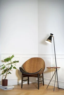 Cone Stehlampe mit Tisch Black Noir von Warm Nordic