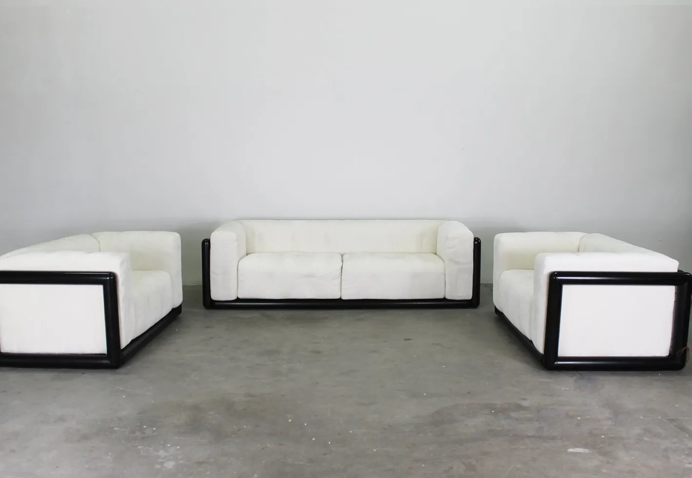 Cornaro Wohnzimmer Set aus Lackiertem Holz & Stoff von Carlo Scarpa für Gavina 1970, 3er Set