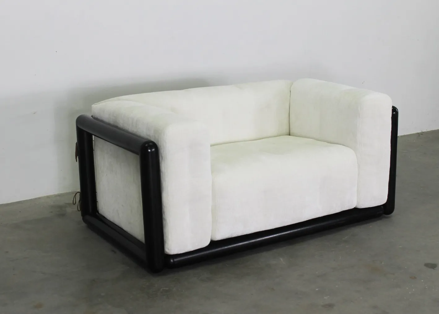 Cornaro Wohnzimmer Set aus Lackiertem Holz & Stoff von Carlo Scarpa für Gavina 1970, 3er Set