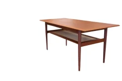 Couchtisch aus Teak mit Ablage von KT Møbler, 1960er