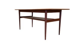 Couchtisch aus Teak mit Ablage von KT Møbler, 1960er
