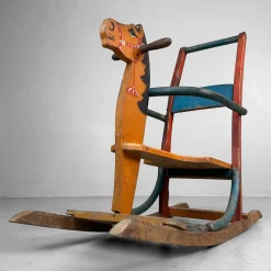 Dekoratives japanisches Schaukelpferd aus Holz, 1940