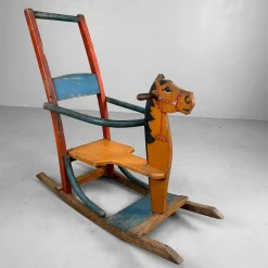 Dekoratives japanisches Schaukelpferd aus Holz, 1940