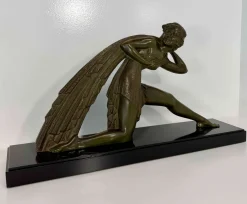 Demètre H. Chiparus, Art Deco Skulptur einer Frau mit Stoffbezug, 1928, Bronze auf Marmorsockel