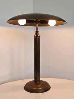 Deutsche Art Deco Gardist Tischlampe aus Messing, 1930er