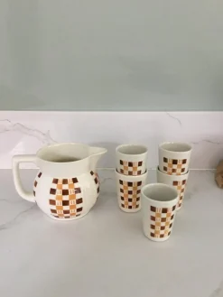 Deutsche Art Deco 5 Trinkbecher und Krug, 1960er, 6er Set