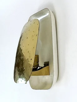 Deutsche Mid-Century Wandleuchte aus perforiertem Messing, 1960er
