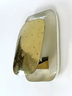 Deutsche Mid-Century Wandleuchte aus perforiertem Messing, 1960er