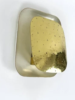Deutsche Mid-Century Wandleuchte aus perforiertem Messing, 1960er