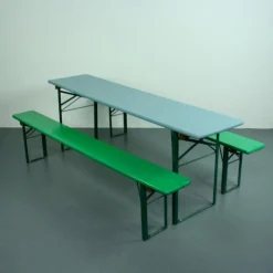 Deutscher Vintage Biertisch mit Bänken, 3er Set