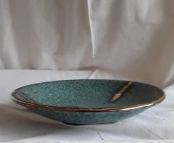 Deutsche Vintage Obstschale mit Türkis Glasur & Gold Dekor von Jasba