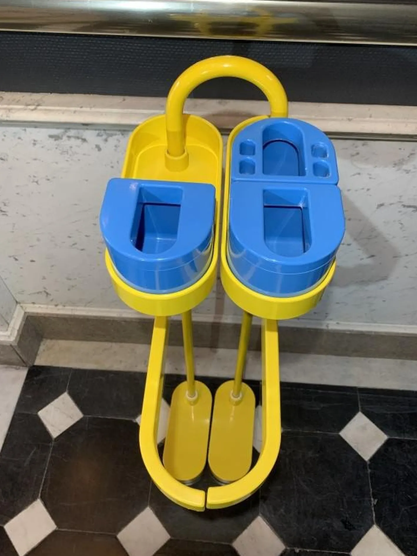 Diener / Handtuchhalter von Metalplastica Lucchese, Italien, 1980er