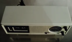 Digitaler Radiowecker von Federal Communications Commission für Precor, 1970er