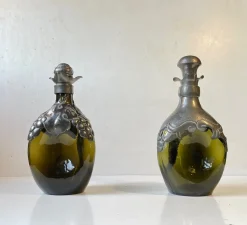 Dänische Karaffen aus Grünem Glas & Zinn, 1910er, 2er Set