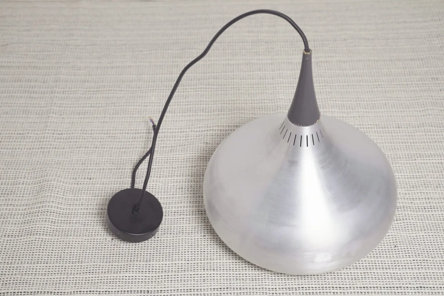 Dänische Mid-Century Aluminium Hängelampe von Jo Hammerborg für Fog & Mørup, 1960er