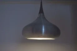Dänische Mid-Century Aluminium Hängelampe von Jo Hammerborg für Fog & Mørup, 1960er
