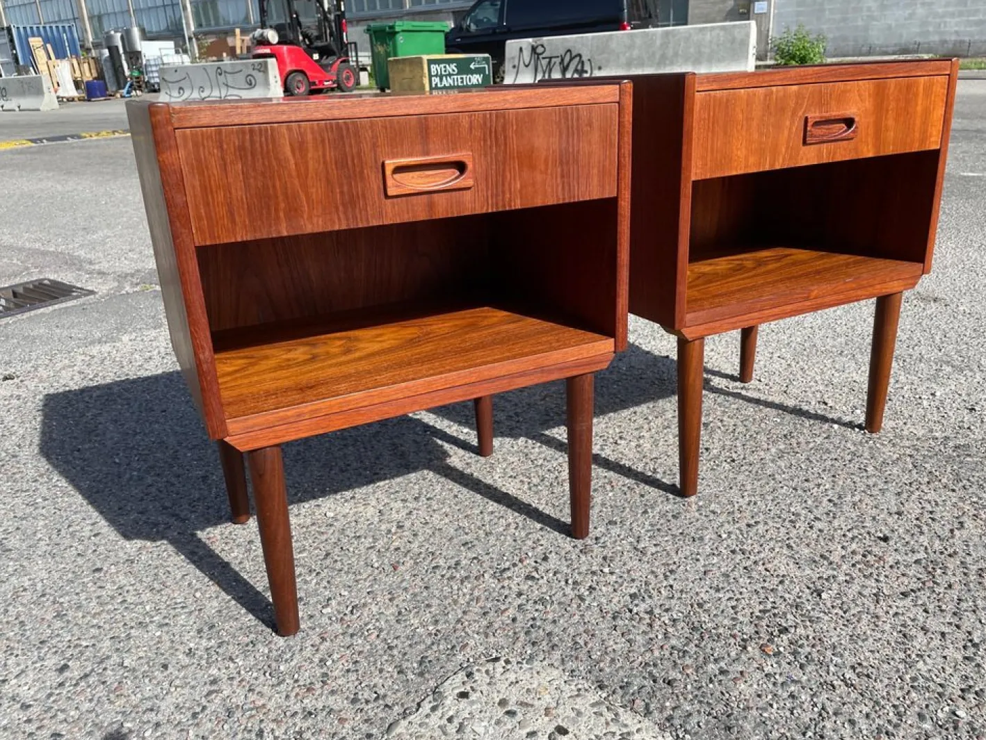Dänische Nachttische aus Teak, 1967, 2er Set