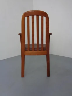 Dänischer Armlehnstuhl aus Teak & Leder von Dyrlund, 1970er