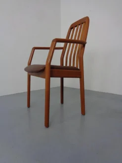 Dänischer Armlehnstuhl aus Teak & Leder von Dyrlund, 1970er