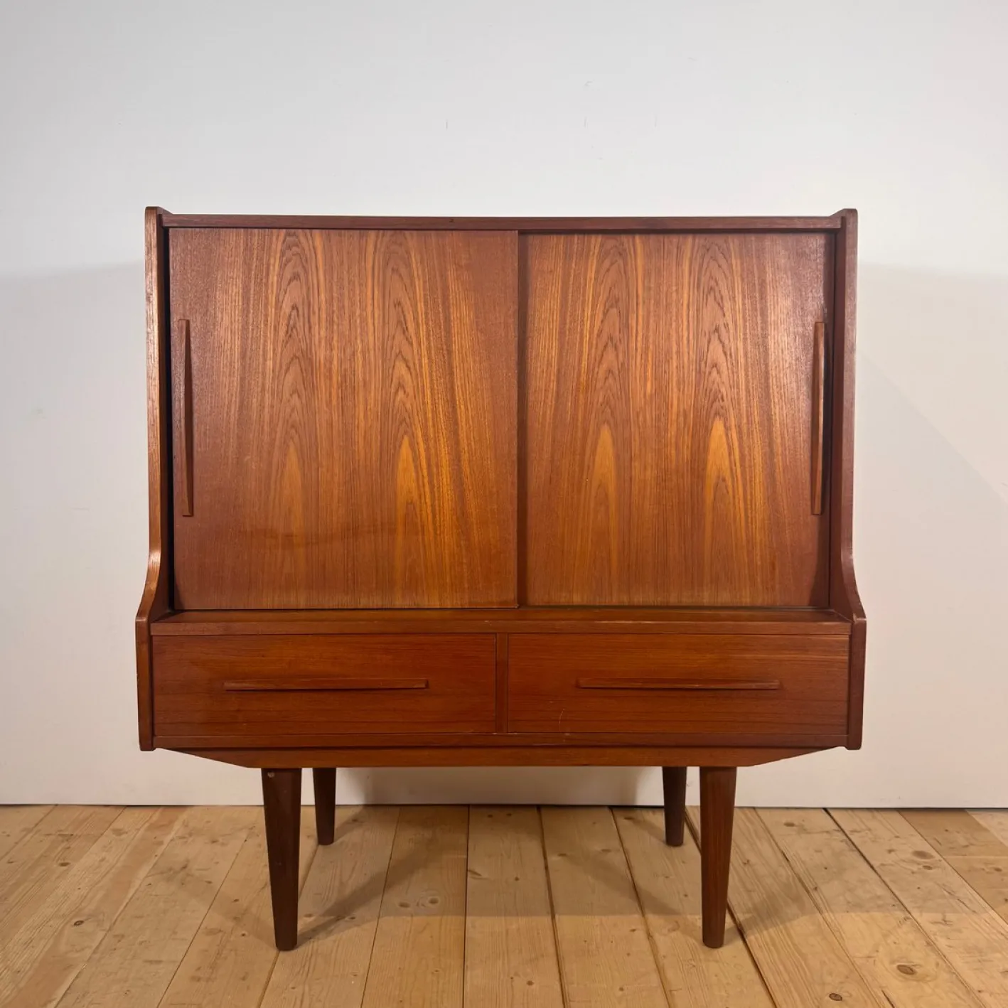Dänischer Barschrank aus Teak, 1960er