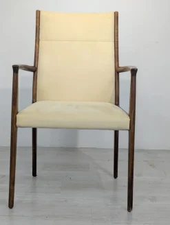 Dänischer Mid-Century Armlehnstuhl aus Holz im modernen Stil, 1960er