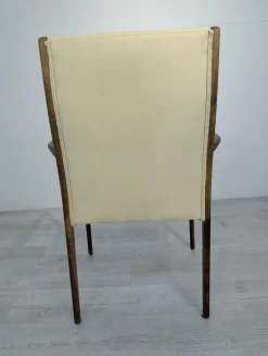 Dänischer Mid-Century Armlehnstuhl aus Holz im modernen Stil, 1960er