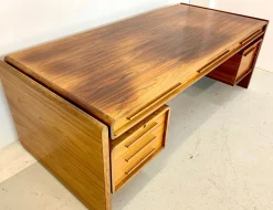 Dänischer Mid-Century Chief Schreibtisch von Dyrlund, 1960er