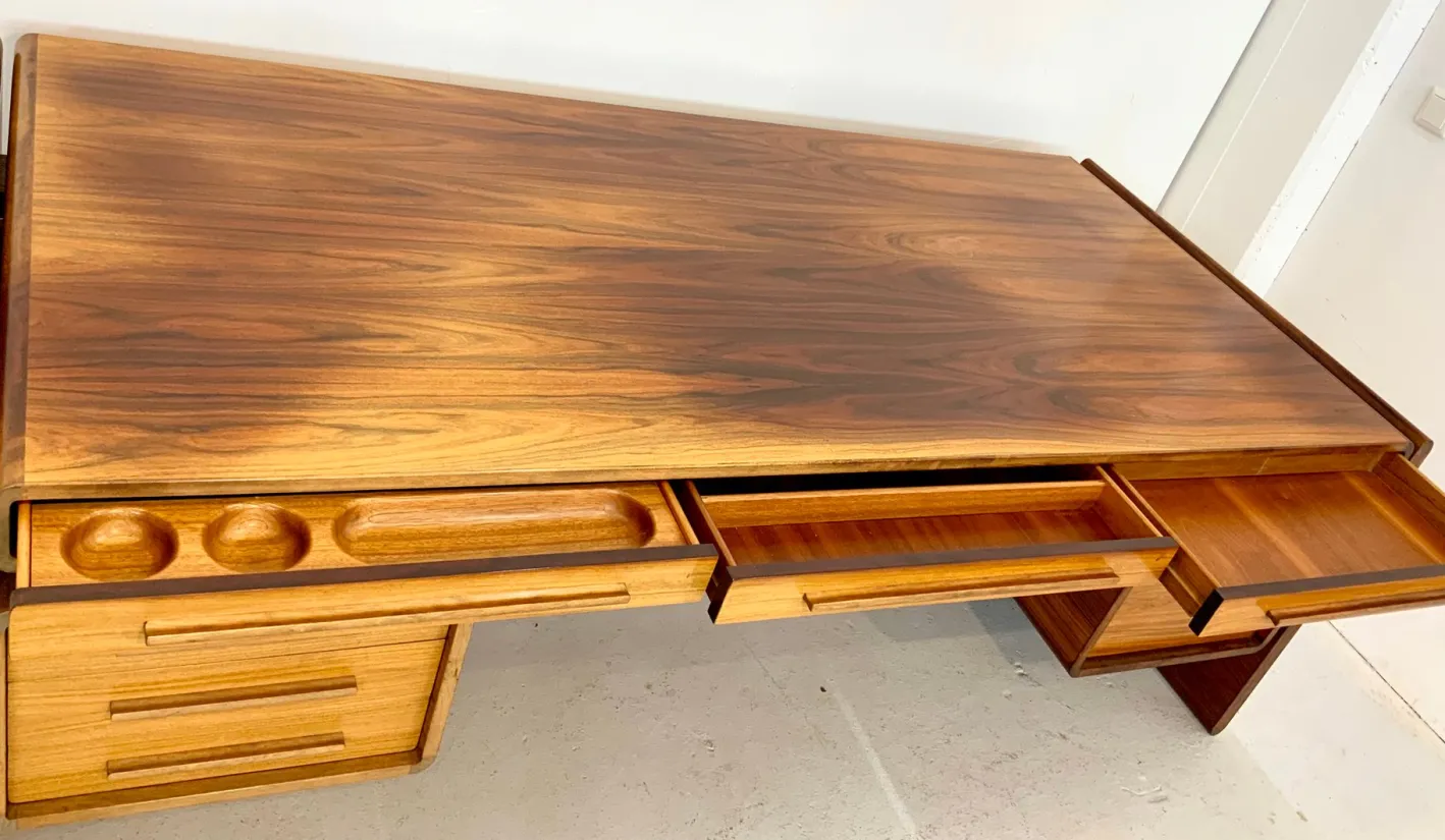Dänischer Mid-Century Chief Schreibtisch von Dyrlund, 1960er