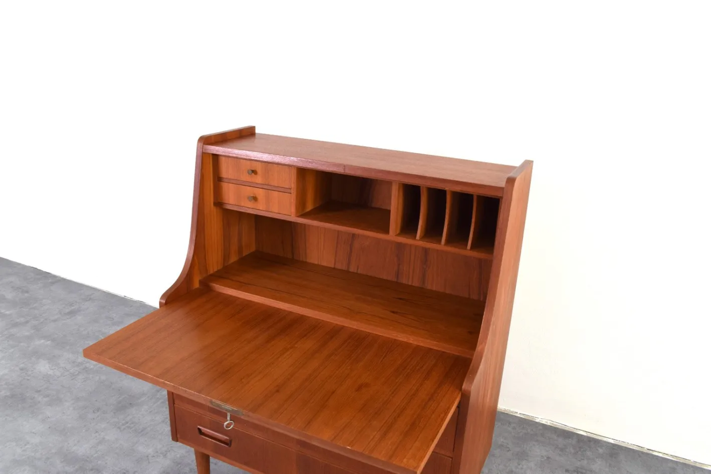 Dänischer Mid-Century Modern Teak Sekretär von Gunnar Nielsen für Tibergaard, 1960er