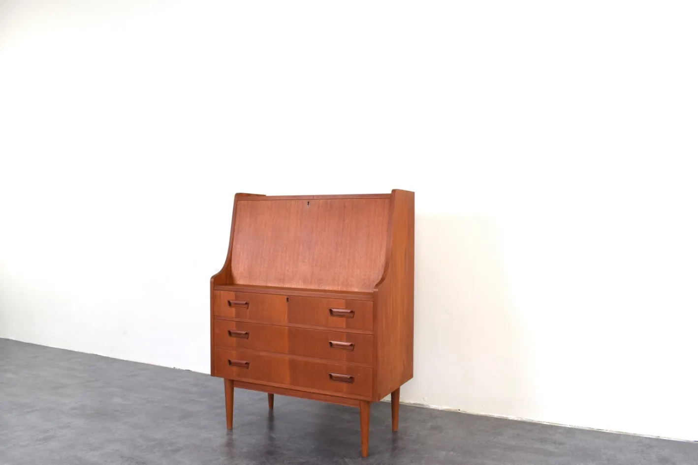 Dänischer Mid-Century Modern Teak Sekretär von Gunnar Nielsen für Tibergaard, 1960er