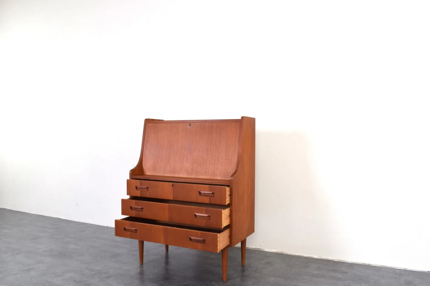Dänischer Mid-Century Modern Teak Sekretär von Gunnar Nielsen für Tibergaard, 1960er
