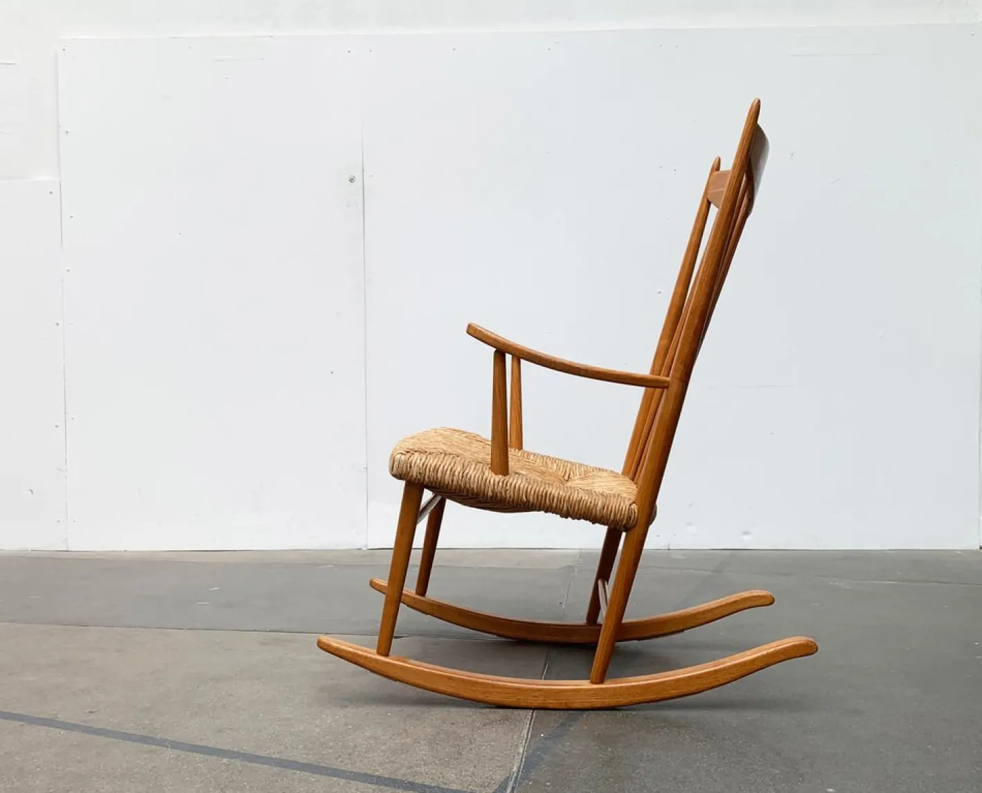 Dänischer Mid-Century Schaukelstuhl