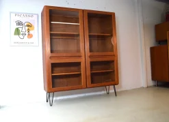 Dänischer Teakholz-Vitrinenschrank von Kollund Möbler, 1970er Jahre