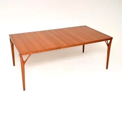 Dänischer Vintage Esstisch aus Teak von Willy Sigh für H. Sigh & Søns Møbelfabrik, 1960
