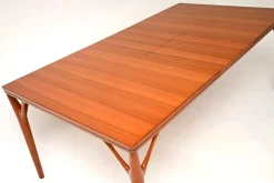 Dänischer Vintage Esstisch aus Teak von Willy Sigh für H. Sigh & Søns Møbelfabrik, 1960