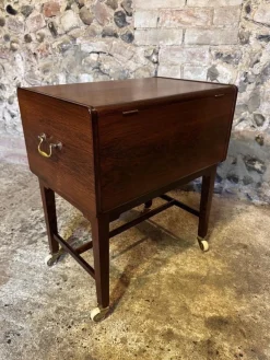 Dänischer Vintage Nähtisch, 1950er