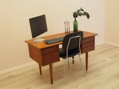 Dänischer Vintage Schreibtisch aus Teak, 1970er