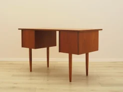 Dänischer Vintage Schreibtisch aus Teak, 1970er