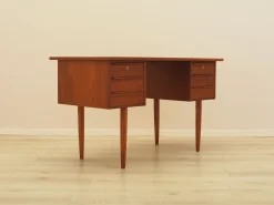 Dänischer Vintage Schreibtisch aus Teak, 1970er