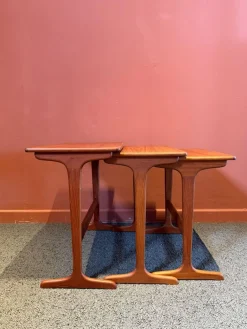 Dänische Satztische aus Teak, 1960er, 3er Set
