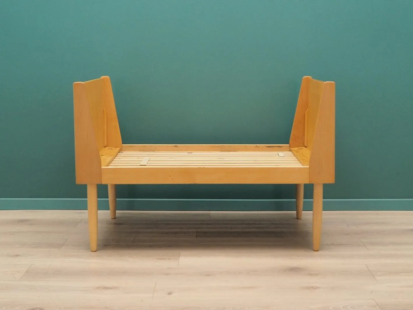 Dänisches Bettgestell aus Eschenholz, 1960er