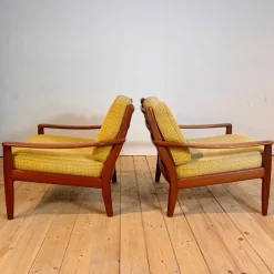 Dänische Sessel mit Gestell aus Teak, 1960er, 2er Set