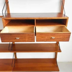 Dänisches Mid-Century Royal Wandregal von Poul Cadovius, 1950er