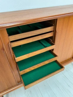 Dänisches Mid-Century Teak Highboard von Axel Christensen für Aco Møbler, 1960er