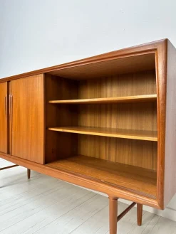 Dänisches Mid-Century Teak Highboard von Axel Christensen für Aco Møbler, 1960er