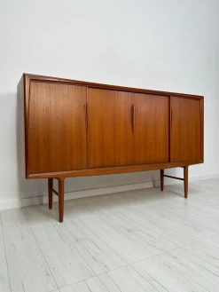 Dänisches Mid-Century Teak Highboard von Axel Christensen für Aco Møbler, 1960er