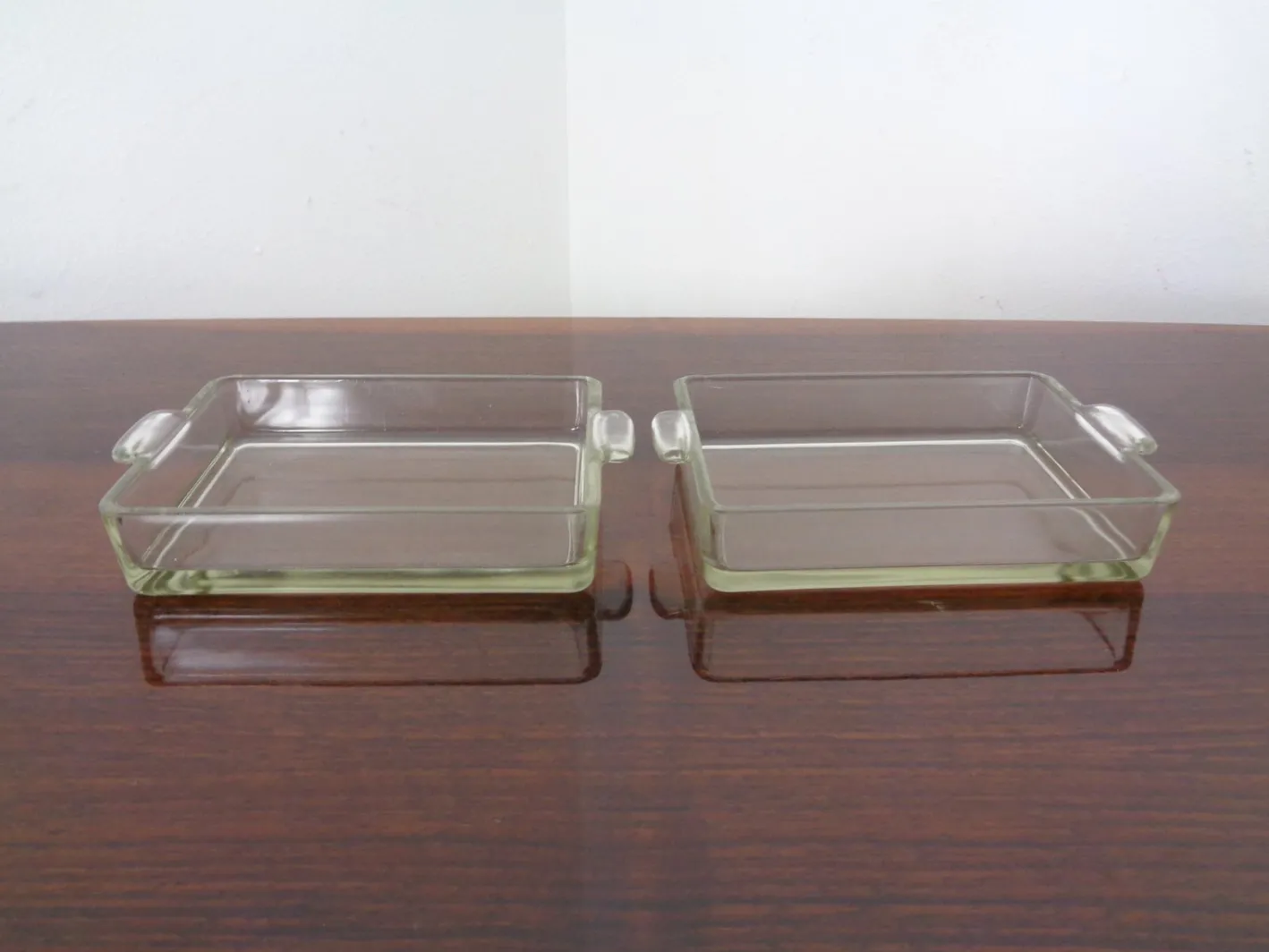 Dänisches Siam Teak Tablett mit Glasschalen von Artiform, 1960er, 2er Set